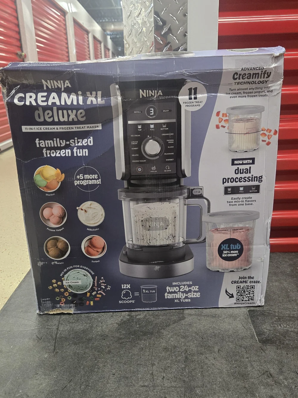 Ninja Creami XL Deluxe Family Frozen Treat Maker - Black New ***